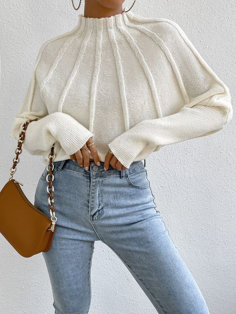 Batwing Sleeve Sweater, Elegante Y Chic, Fashion 90s, Dolman Sleeve Sweater, Winter Chic, Pullover Outfit, White Turtleneck, Long Sleeve Pullover Sweater, Inspired Outfits