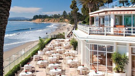 Brunch on the patio at the Biltmore in Santa Barbara, California on a sunny day. Nature, Best California Beaches, California Cities, Santa Barbara Hotels, Wedding Locations California, California Beach Wedding, California Resorts, Santa Barbara Beach, Beach Wedding Locations