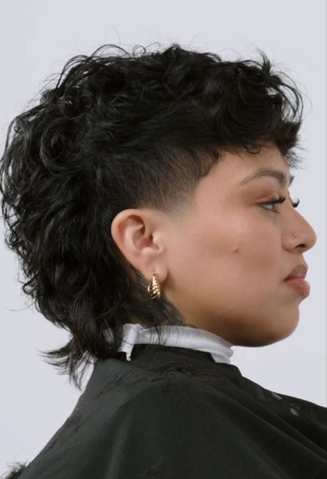 hair, mullet Queer Haircut, Undercut Curly Hair, Fluffy Curly Hair, Hair Mullet, Curly Mullet, Short Curly Haircuts, Punk Hair, Mullet Hairstyle, Undercut Hairstyles