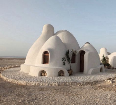 Slow Roads, Cob Homes, Casa Hobbit, Dreamscape Architecture, Houses Architecture, Organic House, Earthship Home, World Earth Day, Eco Resort