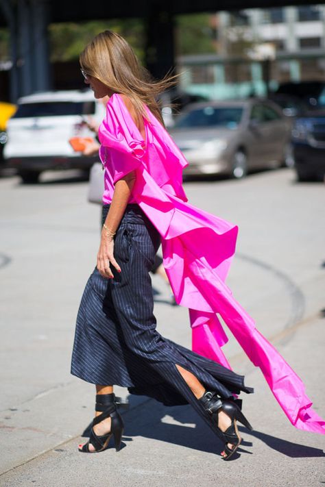 Peruse the best spring fashion inspiration, straight from the style set. ​ Haute Couture, Giovanna Battaglia, Anna Dello Russo, Pink Street, New York Fashion Week Street Style, Nyfw Street Style, Style Inspiration Spring, Spring Fever, Spring Street Style