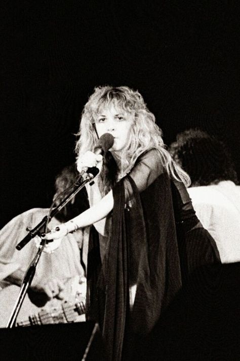 Rumours Album, Buckingham Nicks, Stevie Nicks Style, Stephanie Lynn, Ancient Queen, Magical Women, Stevie Nicks Fleetwood Mac, Witchy Woman, Stevie Nicks