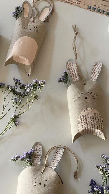 Paper Roll Easter Crafts, Toilet Paper Roll Crafts Flowers, Toilet Paper Easter Crafts, Toilet Paper Bunny Craft, Toilet Roll Bunny, Upcycling Ideas For Kids, Toilet Paper Roll Crafts For Adults Diy, Diy Bunny Crafts, Homemade Easter Gifts