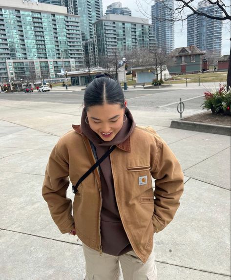 Carhartt Outfit Woman, Vintage Carhartt Jacket Outfit, Carhartt Jacket Outfit Woman, Old Money Dresses, Carhartt Women's Outfit, Carhartt Outfits, Money Dresses, Carhartt Jacket Women's, Houston Rodeo Outfit