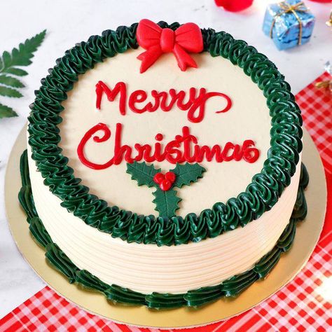 Merry Christmas Cake Design, Easy Christmas Cake Designs, Christmas Cakes Images, Best Christmas Cake, Christmas Cupcake Cake, Christmas Birthday Cake, Easy Christmas Cake Recipe, Christmas Cakes Easy, Christmas Themed Cake