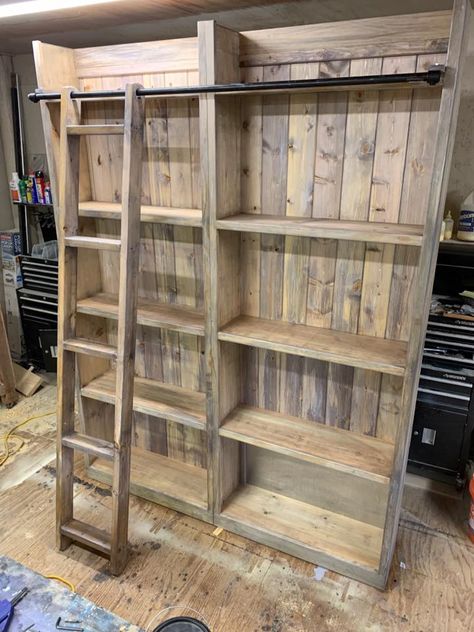 Bookshelves Made Out Of Pallets, Pallet Board Bookshelf, Book Shelf Blueprints, Rustic Wooden Bookshelf, Scrap Wood Bookshelf, Wood Pallet Bookshelf, Rustic Bookshelves Diy, 2x4 Bookshelf, Homemade Bookshelf Diy