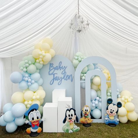 Baby Mickey & Friends Baby Shower ✨ Such a beautiful way to shower a baby boy ! Thank you @desie_310 for trusting us with such a beautiful… | Instagram Babyshower For Boy Theme, Boy Baby Birthday Theme, Theme For Baby Boy 1st Birthday, Babyshower Ideas Baby Boy, Babyshower Decoration For Boys, Disney Theme Balloon Decoration, Baby Showers For Boys Theme, Cute Baby Boy Baby Shower Themes, Baby 1st Birthday Themes Boys