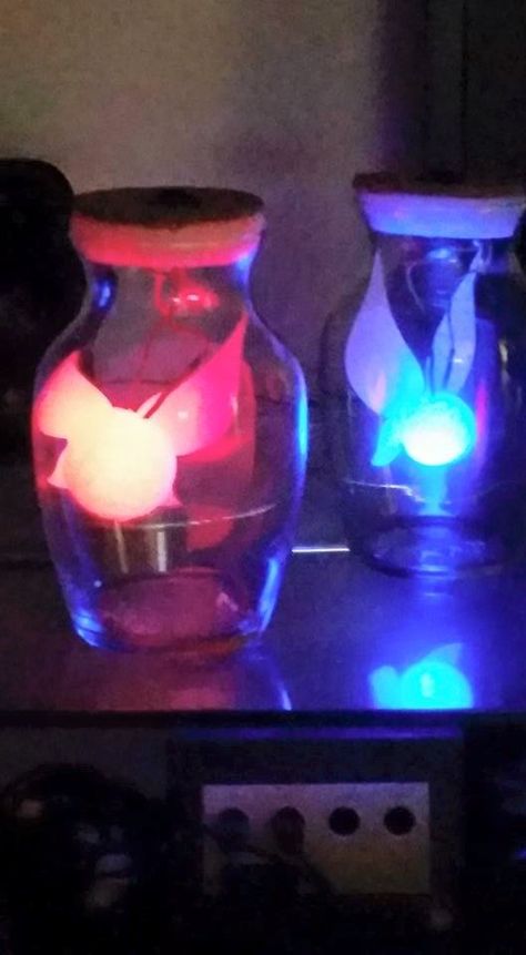 Video Game Decor Diy, Zelda Fairy Bottle, Zelda House Decor, Nerdy Decor Diy, Legend Of Zelda Home Decor, Legend Of Zelda Decorations, Zelda Birthday Party Games, Zelda Trunk Or Treat, Legend Of Zelda Bedroom