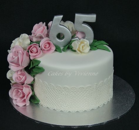 65th Birthday Cake, 65 Birthday Cake, 24th Birthday Cake, 65 Birthday, Grandmas Birthday, Rosé Birthday Cake, Cake Roses, Roses Birthday, 20 Birthday Cake