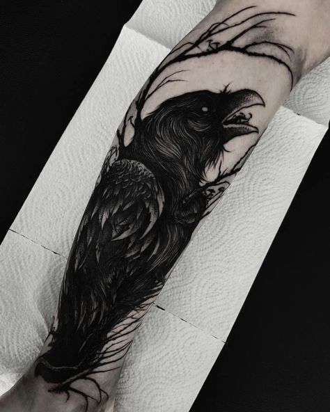 Dark Crow Tattoo, Edgar Allen Poe Tattoo Ideas, Skin Artwork, Goth Tattoos, Rabe Tattoo, Gotik Tattoo, Siren Tattoo, Feminine Skull Tattoos, Shadow Tattoo