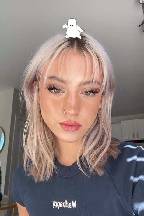 Light Wispy Bangs Short Hair, Whispy Baby Bangs, Wispy Bangstyle Hair, Color Hair Trends, Hair Trends 2020, Hair Trends 2022, Bangs Inspo, Haircut Idea, 2022 Hairstyles