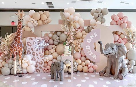 Pink Safari Birthday Party, Wild One Party Ideas, Birthday Signage, Birthday Themes For Girls, Safari Birthday Party Decorations, Baby First Birthday Themes, Wild One Party, Pink Safari, Animal Theme Birthday