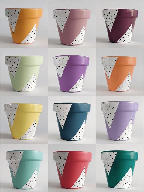 Painted Plant Pot, Terracotta Paint, Plant Pot Design, Flower Pot Art, Painted Terracotta, Painted Pots Diy, Painted Plant Pots, Flower Pot Design, Painted Clay Pots