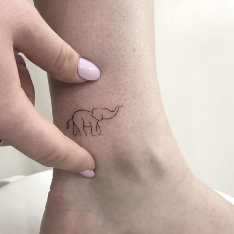 Simple Elephant Tattoo, Tiny Elephant Tattoo, Tato Minimal, Elephant Tattoo Design, Petite Tattoos, Small Elephant, Tiny Tattoo, Wrist Tattoos For Women, Elephant Tattoo