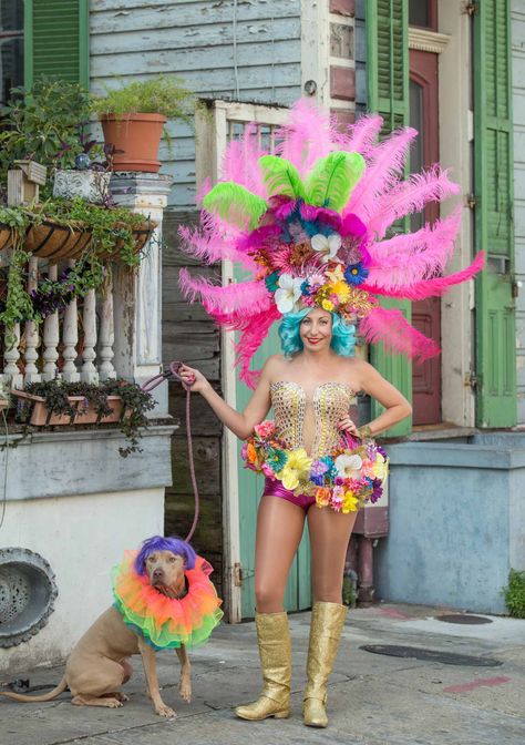 Style Profile: Mardi Gras Costume Style in New Orleans | Apartment Therapy New Orleans Costume, Mardi Gras Costume Ideas, Mardi Gras Crown, New Orleans Apartment, Mardi Gras Makeup, Masquerade Decorations, Mardi Gras Wedding, Mardi Gras Centerpieces, Mardi Gras Ideas