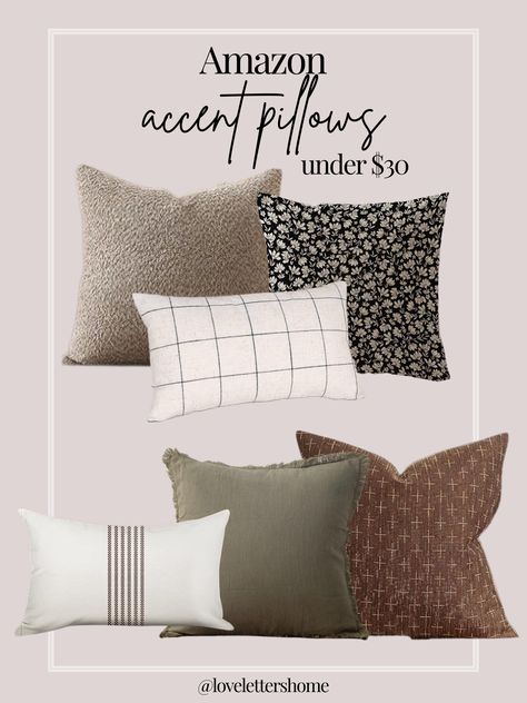 accent pillows Beige Couch Pillows, Couch Pillow Arrangement, Console Table Narrow, Hot Pink Throw Pillows, Light Gray Couch, Farmhouse Pillow Covers, Throw Pillow Combinations, Cottagecore Living, Beige Couch