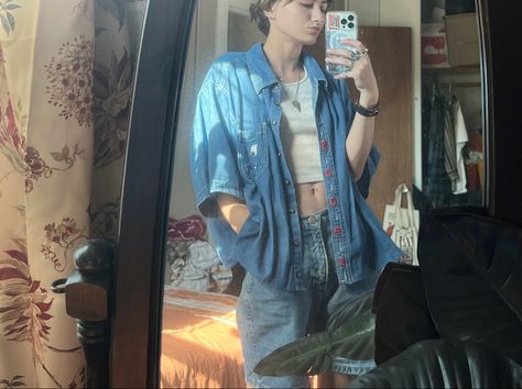 Oversized Short Sleeve Button Up Shirt Outfit, Denim Short Sleeve Shirt Outfit, 90s Denim On Denim, Summer Button Up Shirt Outfits, Short Sleeve Button Down Outfit, Oversized Outfit Aesthetic, Button Up Outfits, Summer Outfit Vintage, Short Sleeve Shirt Outfit