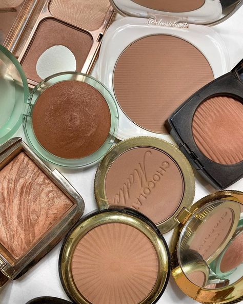 2000s Bombshell, Bronzer Aesthetic, Twin Telepathy, Bronzer Makeup, Makeup Wishlist, Beige Aesthetic, Beauty Collection, Pretty Makeup, Beautiful Makeup