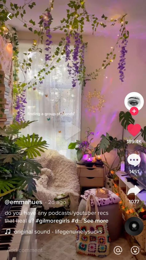 Fairy Bedroom, Fairy Room, Lots Of Plants, Floral Room, Dekorasi Kamar Tidur, Pinterest Room Decor, Cute Bedroom Decor, Pretty Room, Dreamy Room