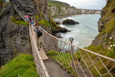 Carrick-a-Rede Rope Bridge Ireland Coastline, Ireland People, Backpacking Ireland, Ireland Culture, Ireland Hotels, Ireland Weather, Ireland Beach, Belfast Ireland, Rope Bridge