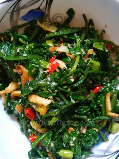 Spinach Stir Fry with Garlic - Spoons Of Flavor Asian Spinach Recipes, Thai Vegetable Stir Fry, Chinese Spinach Recipe, Chinese Stir Fry Vegetables, Spinach Indian Recipes, Asian Spinach, Stir Fry Spinach, Healing Gut, Chinese Spinach