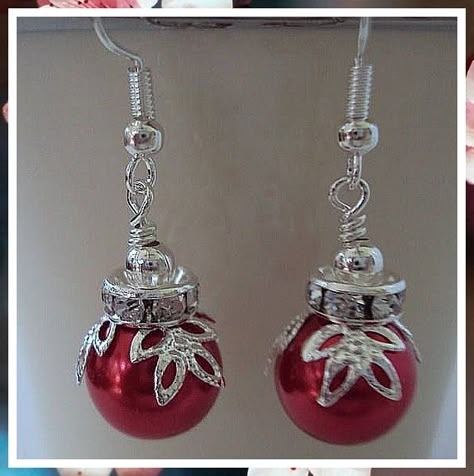 Christmas Jewelry - Amazon.com, everybody's favorite online store. Visit to buy everything you love today. Holiday Beaded Jewelry, Diy Christmas Earrings, Xmas Jewelry, Christmas Jewelry Diy, Earring Kit, Beaded Earrings Diy, Holiday Earrings, Christmas Bead, Bead Embroidery Jewelry