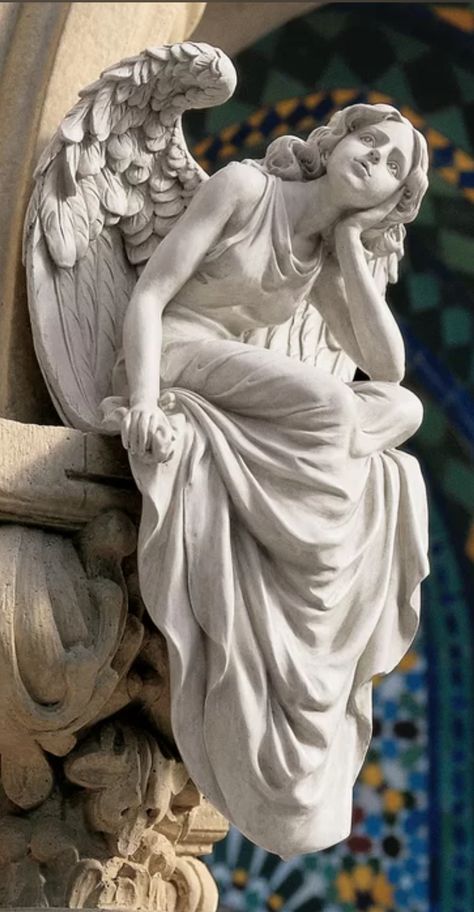 Greece Statue Aesthetic, Greek Statue Poses, Adoration Statue, Angel Sculpture Statues, Grecian Sculpture, Greek Statues Women, Female Greek Statue, Drapery Sculpture, Cool Statues