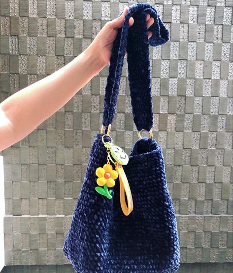 Done✅ my new bag velvet crochet Velvet Yarn Crochet Bag, Velvet Crochet Ideas, Velvet Crochet Bag, Crochet Queen, Velvet Crochet, Crochet Inspo, Crochet Stuff, Diy Crochet Projects, Velvet Bag