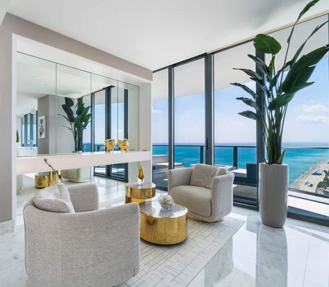 Miami Condo Decor, Miami Penthouse, Penthouse Interior, Miami Interiors, Miami Apartment, Modern Miami, Miami Interior Design, Miami Condo, Residential Tower