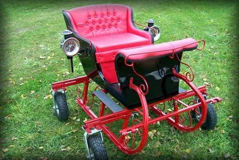 These 8 Miniature Horse Carts Are Totally Adorable! Mini Horse Cart, Miniature Horse Barn, Pony Cart, Mini Horse Tack, Pet Donkey, Horse Driving, Driving Horses, Horse Buggy, Cinderella Coach