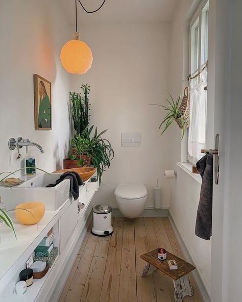 Bathroom Decor Scandinavian, Bathroom Small Apartment, Bathroom Ideas White, Bathroom Scandinavian, Deco House, Scandinavian Bathroom, Scandinavian Bedroom, Bathroom Decor Apartment, Living Room Scandinavian