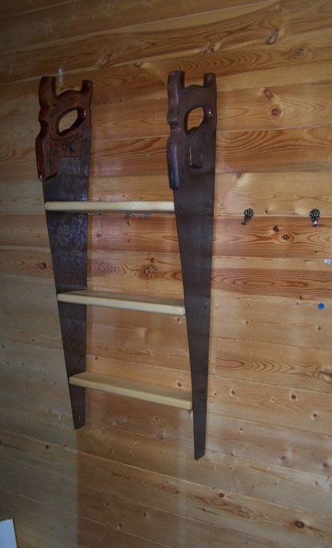 Antiques Repurposed, Hand Saws, Barn Wood Projects, Antique Tools, Old Tools, Repurposed Items, Hand Saw, Home Tools, Vintage Tools