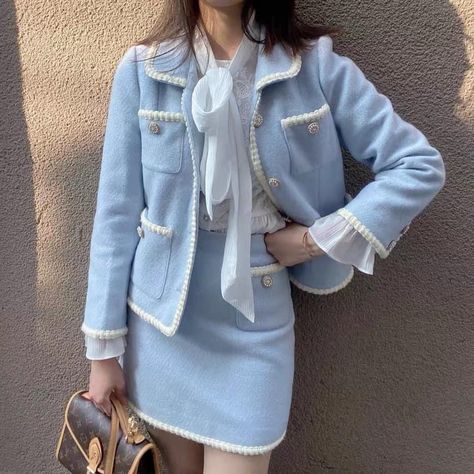 Korean Tweed Outfit, Color Outfit Ideas, Tweed Outfits, Channel Outfits, Tweed Fashion, Chanel Outfit, Fotografi Vintage, Outfit Ideas For Women, Korean Girl Fashion