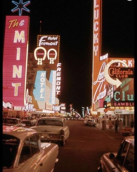 Fremont St, Las Vegas c.1963-1967 Atlantic City Casino, Americana Aesthetic, Vintage Vegas, Old Vegas, Vintage Las Vegas, Downtown Las Vegas, Vegas Trip, Vegas Casino, Las Vegas Trip