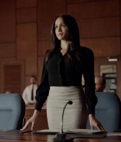 Aesthetic Law, Suits Rachel, Lawyer Aesthetic, Rachel Zane, Law School Inspiration, Create A Vision Board, Secretary Outfits, Women Lawyer, My Future Job