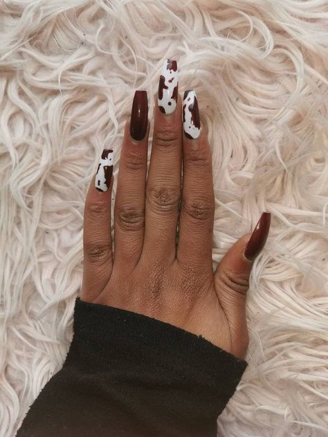 Wild West Nails, Cowgirl Nail Ideas, Rustic Nail Designs, Cowboy Nails Design, Rodeo Nails Designs, Reverse Nails, Cowgirl Nails Designs, Nails Cowgirl, Cow Print Nail Designs