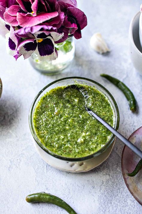 If you're looking for a spicy and savory dipping sauce for your seafood, look no further than this Thai green chili sauce for seafood (Nam Jim Talay). if you're a seafood lover, you'll want to try this green seafood sauce. Make this simple sauce usign two different methods! #thaigreensauce #thaigreenseafoodsauce #thaigreenseafoodsauce #namjimtalay #namjimseafood #thaispicygreensauce #thaigreendippingsauce Spicy Thai Dipping Sauce, Thai Green Sauce, Asian Seafood Sauce, Asian Sauce For Fish, Vietnamese Green Sauce, Tuna Dipping Sauce, Thai Seafood Sauce, Green Chili Sauce Recipe, Seafood Sauces
