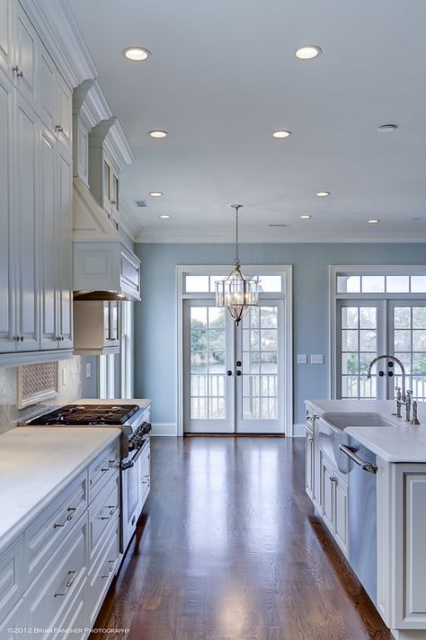 Popular Kitchen Colors, Woodlawn Blue, Blue Kitchen Walls, White Kitchen Paint, Farmhouse Kitchen Colors, Interior Dapur, Popular Paint Colors, Kitchen Wall Colors, 카페 인테리어 디자인