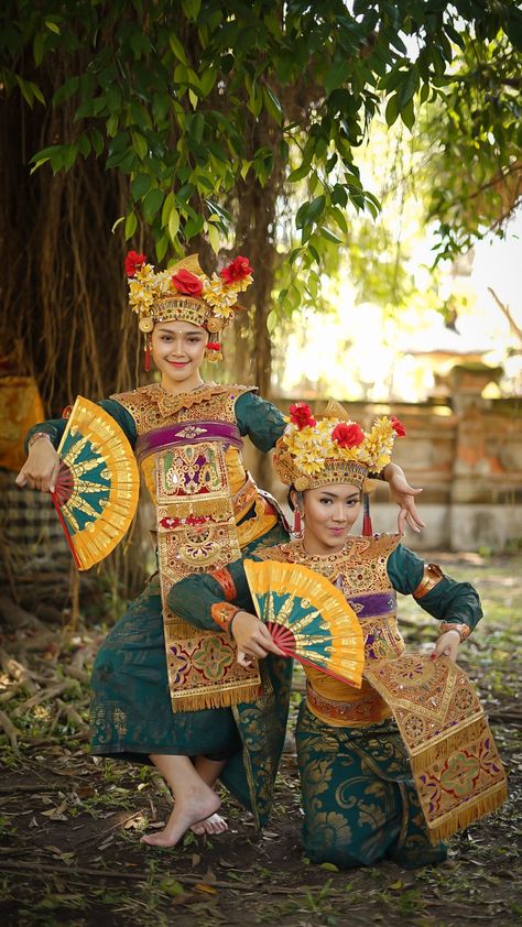 Bali Dance, Indonesian Art, Traditional Dance, Royal Court, Set Patterns, Dance Performance, Fast Paced, Balinese, The Dance