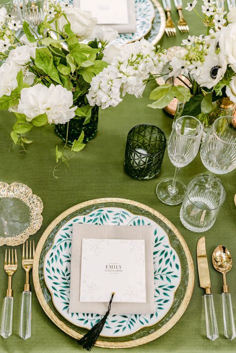 Green Wedding Tablescape, Chartreuse Wedding, Garden Venue, Wedding Tablescape, Manor Wedding, Church Ceremony, September Wedding, Wedding Table Settings, Wedding Tablescapes