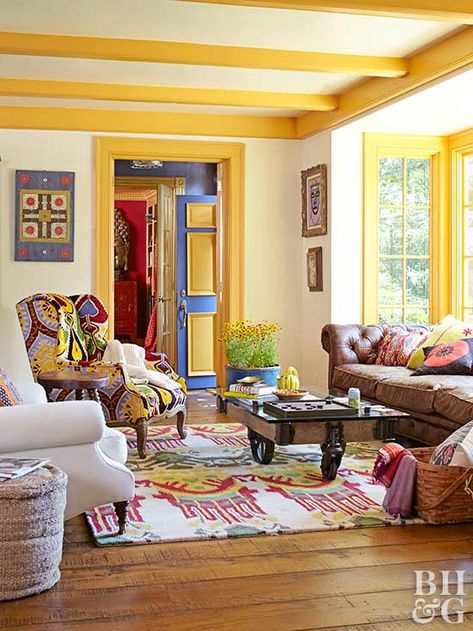 Bold Living Room Ideas, Yellow Living Room Accessories, Yellow Decor Living Room, Grey And White Wallpaper, Yellow Wall Decor, Room Vibes, Yellow Room, Yellow Living Room, Brown Leather Sofa