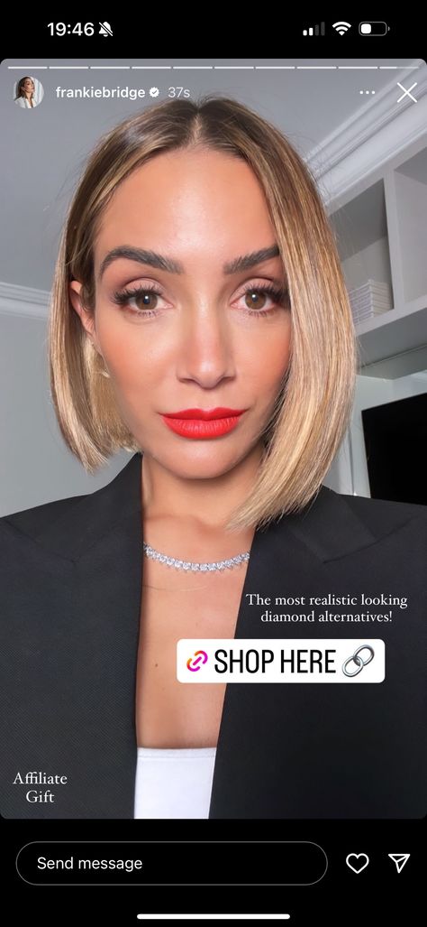 Frankie Bridge Hair Bob, Frankie Bridge Hair, Frankie Bridge, Bob Hairstyles For Round Face, Bobbed Hair, Hair Bob, Diamond Alternatives, Hairstyles For Round Faces, Hair Colour