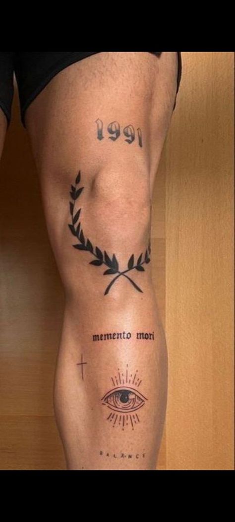 Leg Art Tattoo, 1994 Leg Tattoo, Tattoo For Knee For Men, Large Tattoos For Men, Man Knee Tattoo, Tattoos On Legs For Men, Male Knee Tattoo, Men Above Knee Tattoo, Knee Men Tattoo