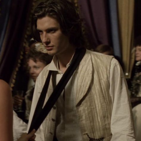 sirius black ben barnes icon unfiltered Sirius Black Fan Cast, Sirius Fan Cast, Sirius Black Icon, Sirius Black Face Claim, Hp Icons, Hot Sirius Black, Sirius Black Fancast, Harry Potter Sirius Black, Marauders Fancasts