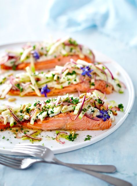 Salmon is easy to jazz it up with a simple but stunning topping from ingredients that are usually in the house. I garnished my salmon recipe with fresh borage flowers from my garden. Pine Nut Salad Recipe, Pine Nut Salad, Nut Salad, Pine Nuts Salad, Winter Dishes, Salad Dishes, Pine Nut, Favourite Food, Just Cooking