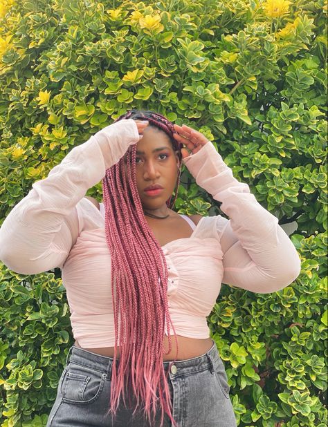 Rose Gold Braids, Pink Goddess Braids, Box Braids Pink, Braids Inspo Black, Dusty Rose Hair Color, Pink Knotless Braids, Pink Knotless, Pink Box Braids, Gold Braids