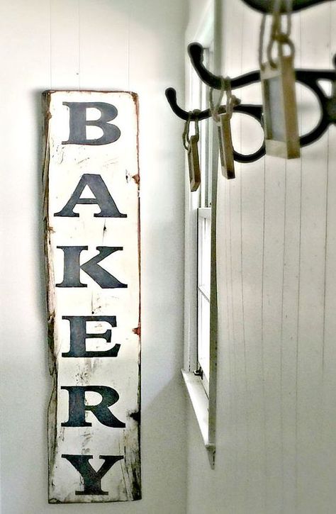 Farmhouse Baskets, Bakery Sign, Distressed Signs, Barn Wood Crafts, Barn Wood Signs, Signs To Make, Antique Signs, Pallet Signs, Hand Painted Signs