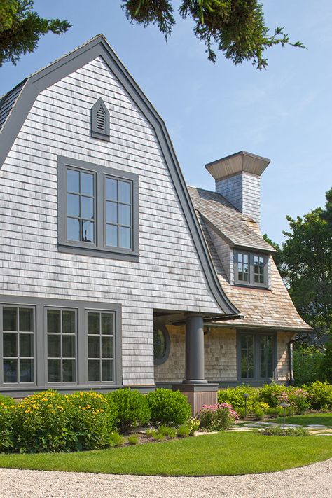 Shingle House Exterior, American House Exterior, Coastal Home Exterior, Shingle Style Architecture, New England House, Shingle House, Coastal Architecture, Cape Cod Style House, Gambrel Roof