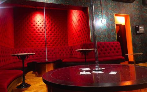 Red Velvet Sofa, Private Members Club, Champagne Room, Interior Design Basics, Members Club, Club Lighting, Vip Room, Red Light District, Design Basics