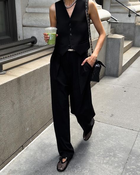 Venetia Alia (@veneti.a) • Instagram photos and videos Varina Flats Outfit, Dior Flats Outfit, Ballet Flat Outfits Summer, Black Mesh Ballet Flats Outfit, Alaia Mesh Flats Outfit, Mesh Flats Street Style, Black Mesh Flats Outfit, Alaia Ballet Flats Outfit, Alaia Flats Outfit